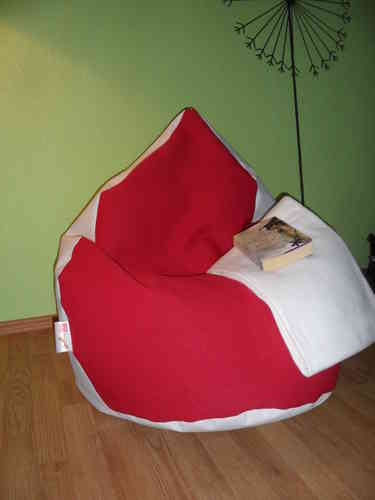 Sitzsack " von Lux " Lederoptik weiß / Strukturstoff rot mit Microperlen